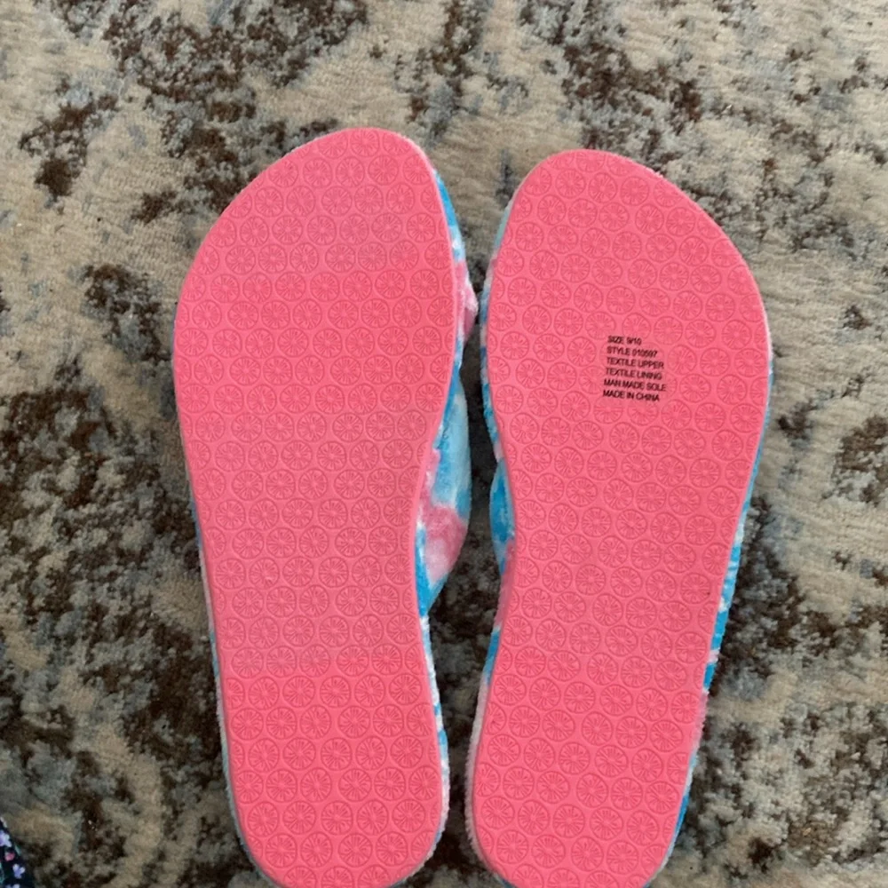Lilly Pulitzer Blue and Pink Slippers - Picture 4 of 4